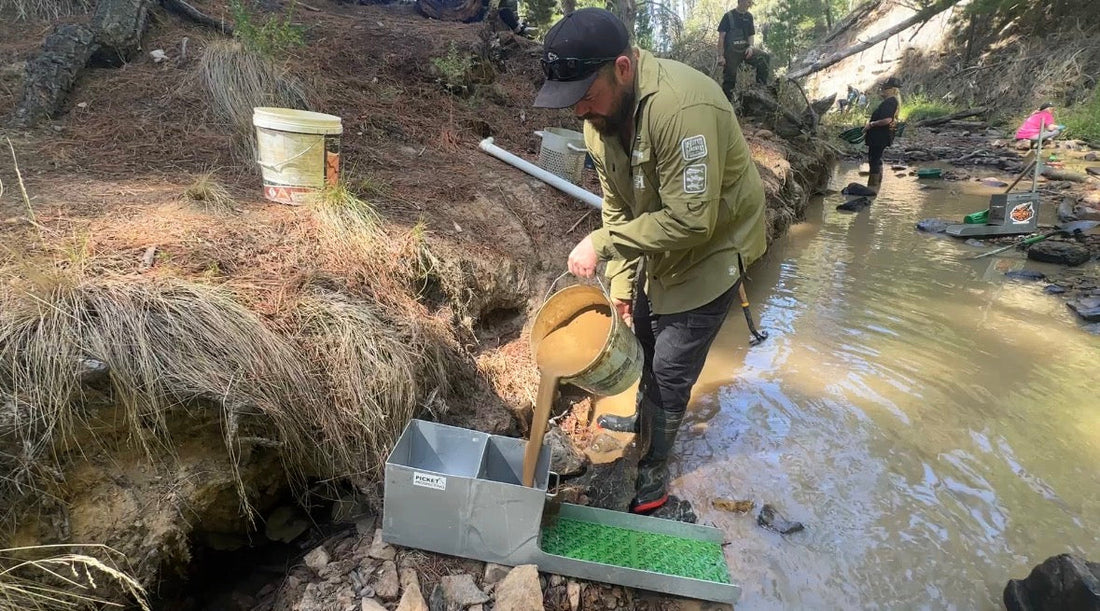 The Death of the Traditional Sluice? Inside the "Smart" Self-Feeding Rocker Box